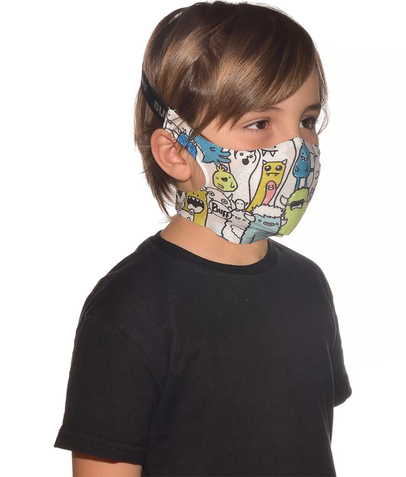 442406-buff-filter-face-mask-junior-boo-multi-child Studio photo of a child wearing the BUFF® Junior Filter Face Mask design "Boo Multi". Source: buff.eu