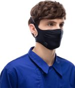 A man wearing the BUFF® Filter Face Mask design "Solid Navy". Source: buff.eu