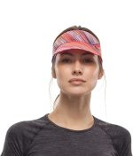 Studio photo of a Woman wearing the BUFF® Pack Run Visor Design "Reflective Jayla Rose PInk” as a sun visor. Source: buff.eu